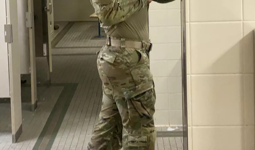 Bottoms are getting too tight by VersPapi