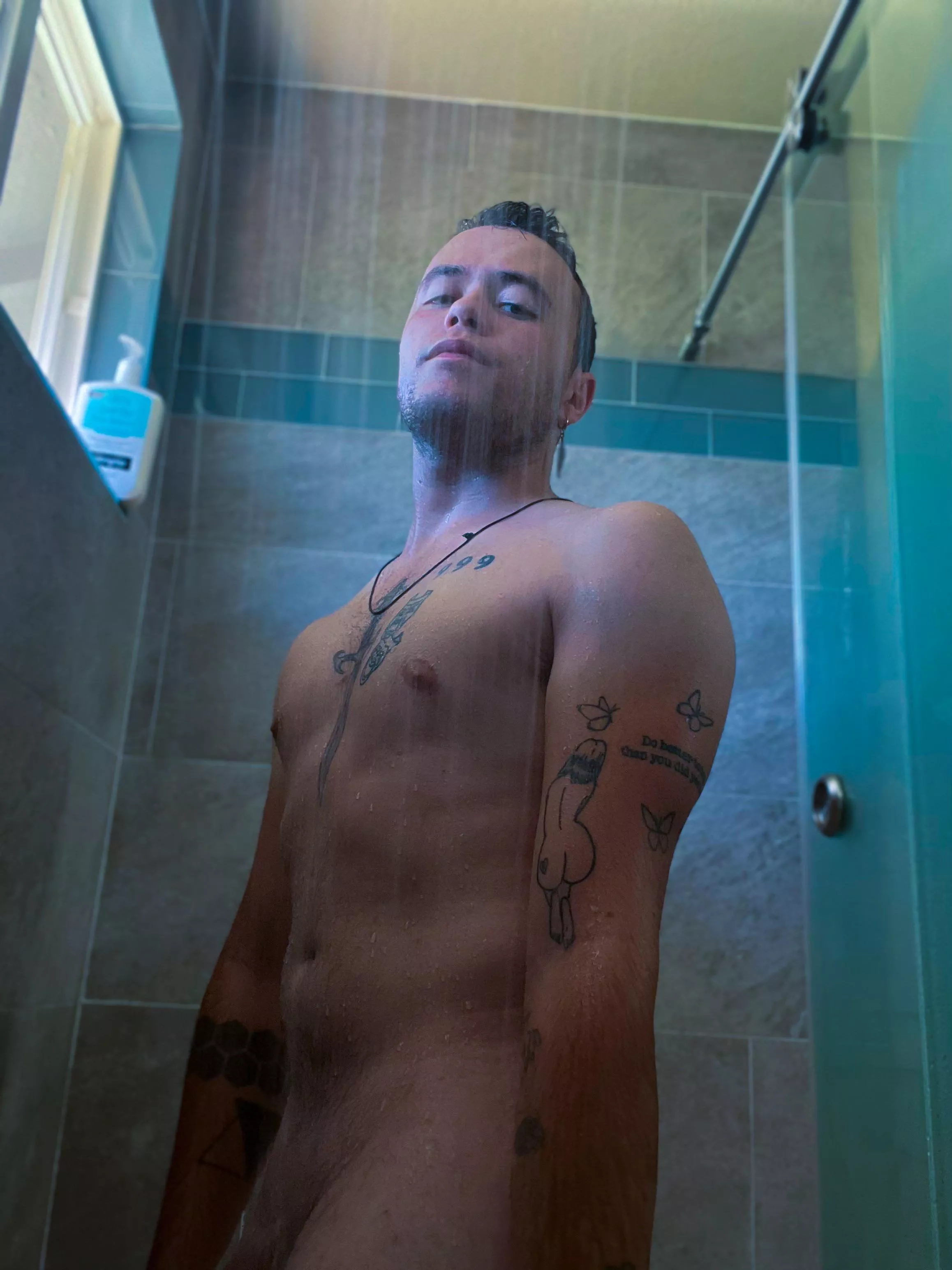 Can someone wash my back for me? posted by appleheadphones1