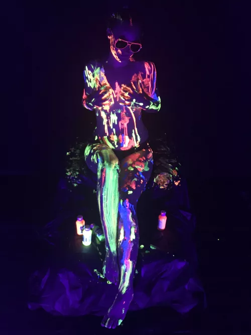 Come help me rub this paint all over by EvilEvieK