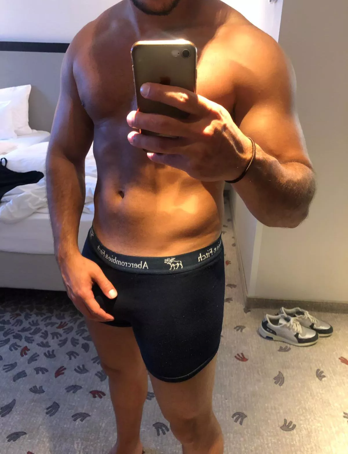 Girls, Ready to take it off?!🔥 posted by Reggaeton_275