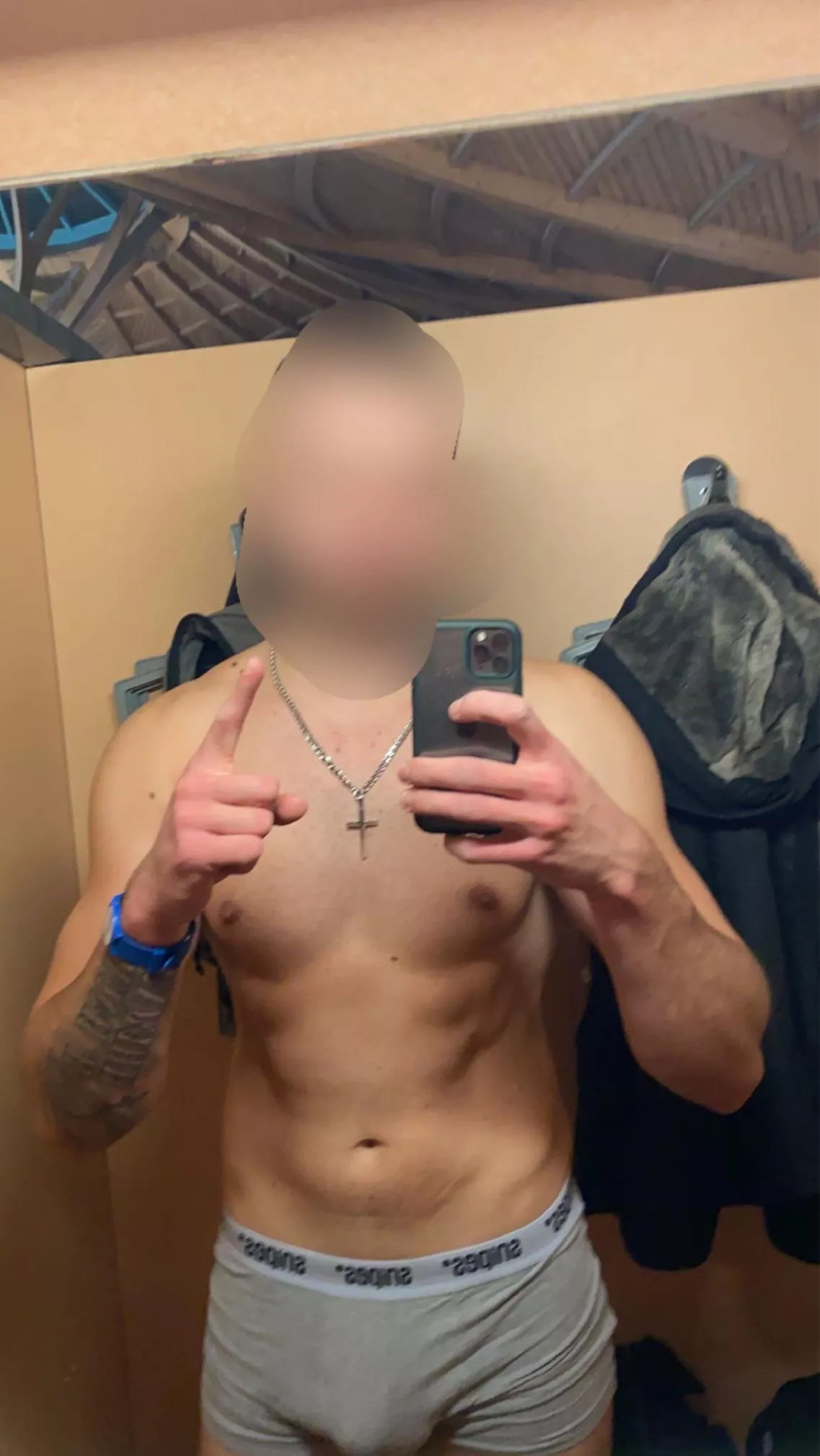 Happy to share my photos ;) posted by canyouguessmyagepls