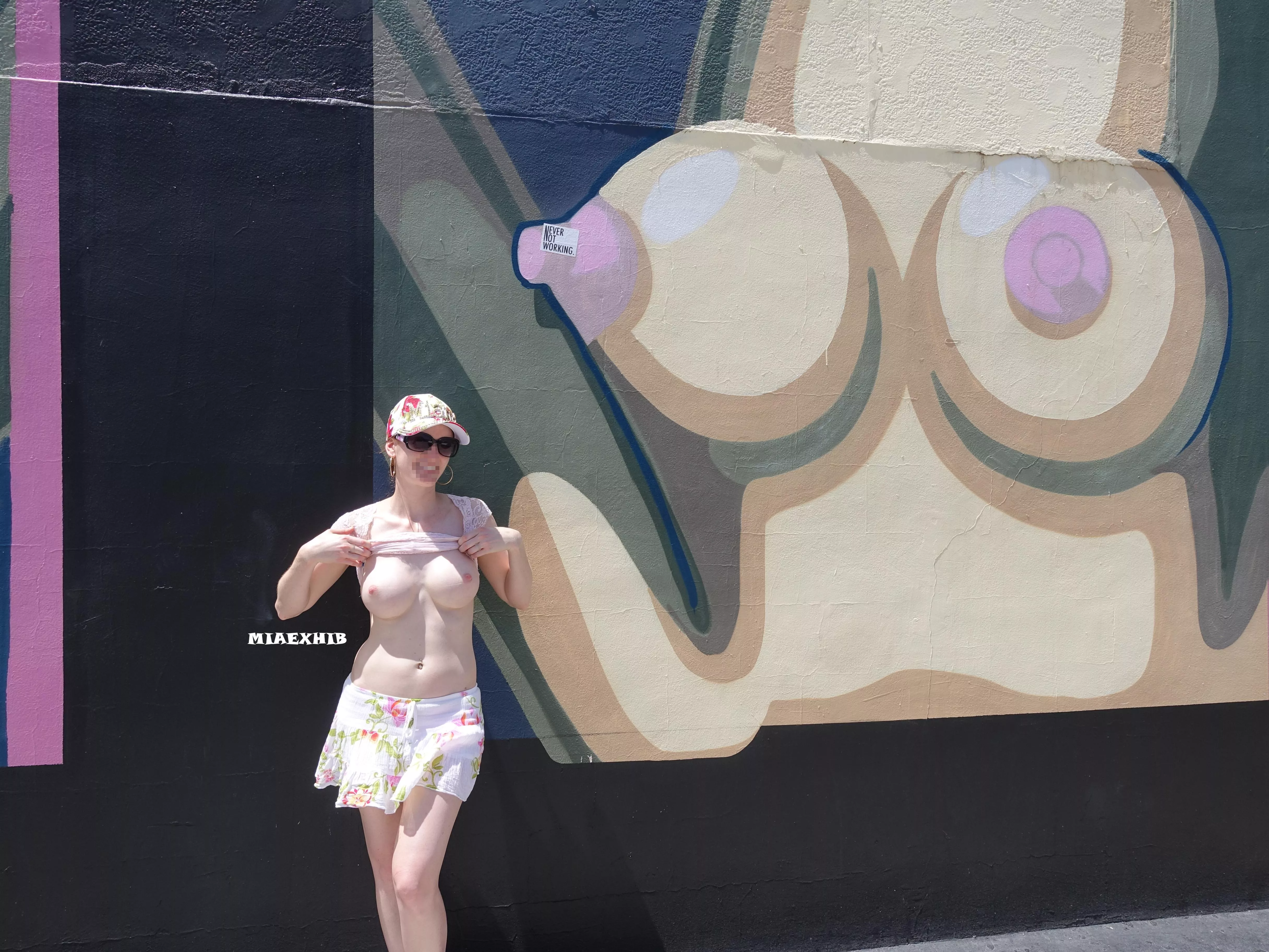 I'm a big fan of street art (and boobs!) [IMG] posted by miaexhib