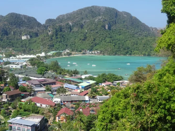 Isla Phi Phi by Interestingbeauty1