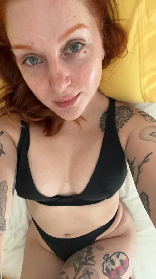 Let’s spend the day in bed by flora_the_artist