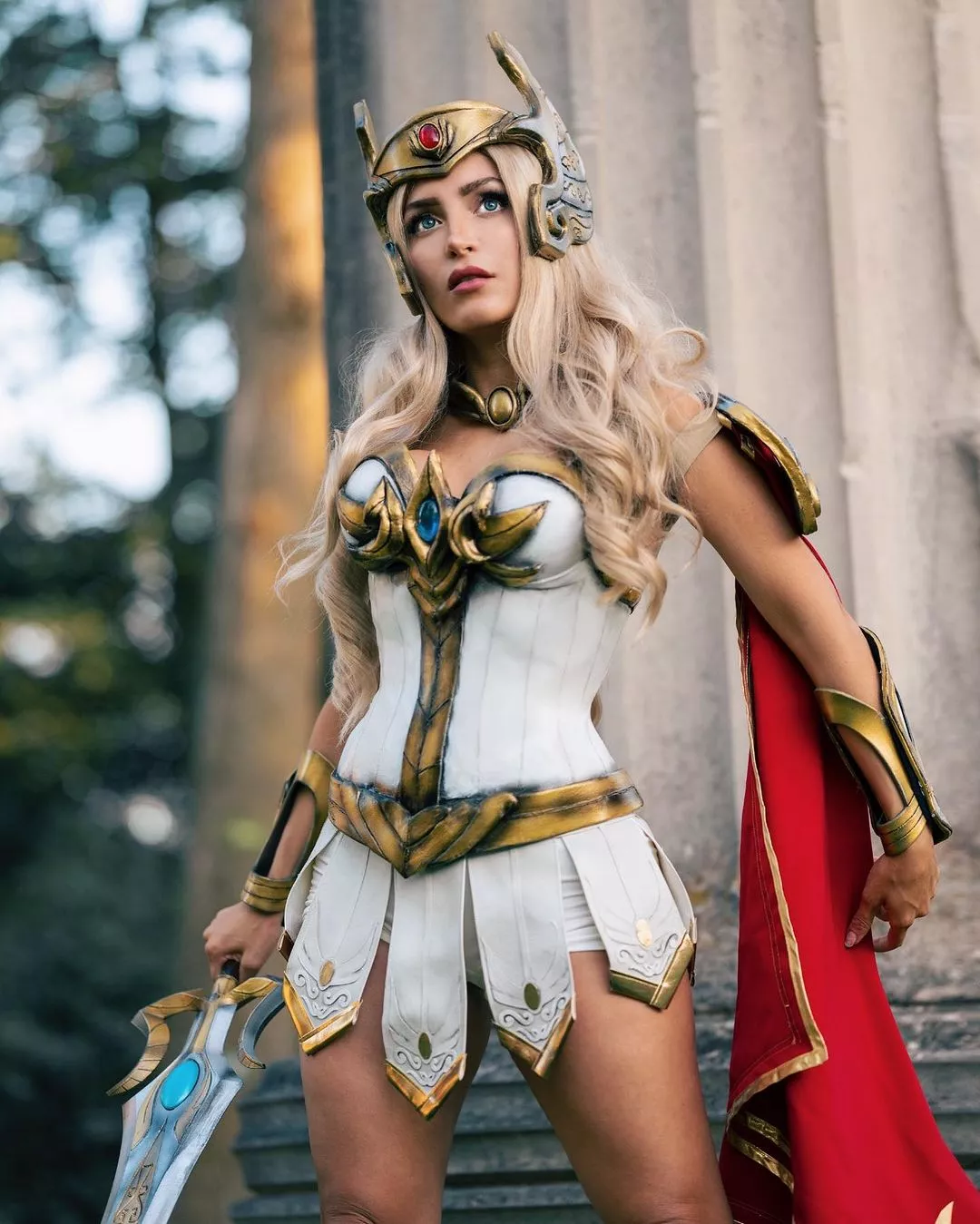 Lisa Mancinerth as She-Ra posted by gruelly4