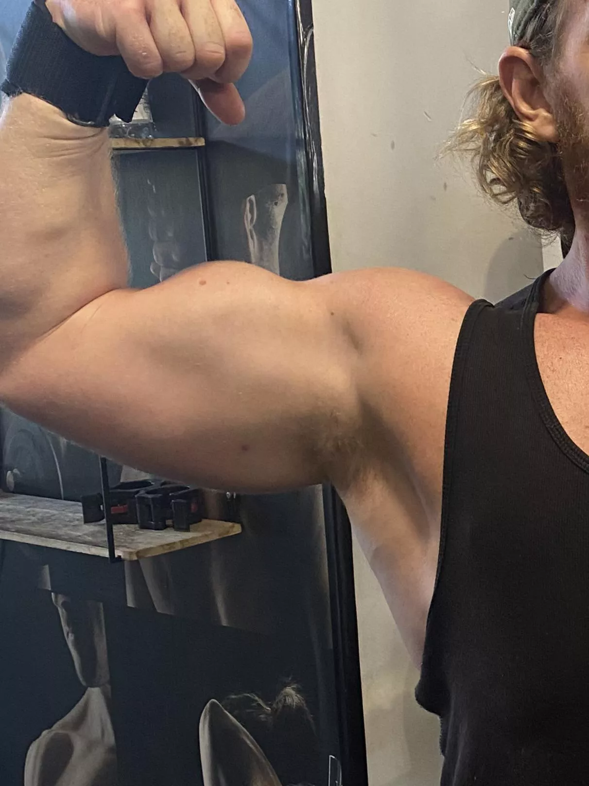 Not showered in 24hrs wanna sniff? posted by Bearded_alpha1