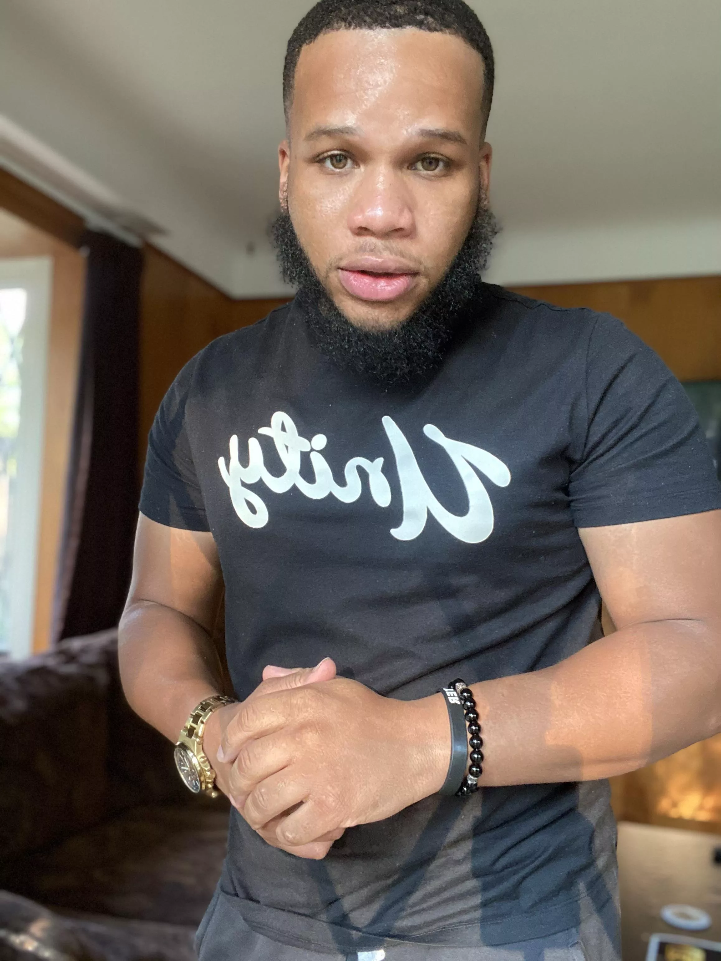 Ready to pick you up posted by LonelyStroker9