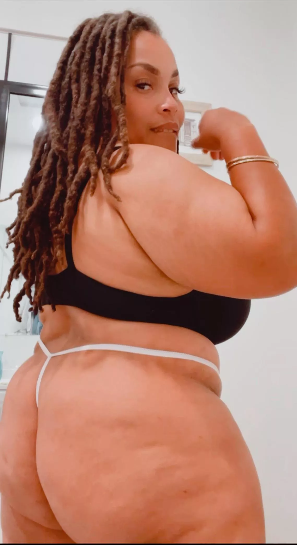 Ur whore next door posted by Mommabahrsall