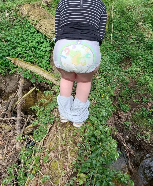 What would you do if you found this butt in nature? by littleonie