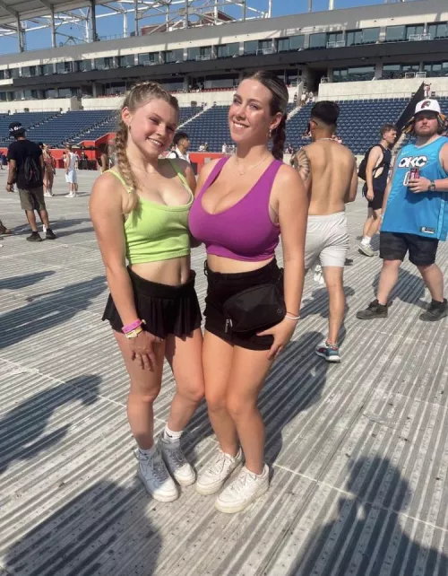 When you’re only 18 but you have grown woman tits by PsPPHYCO