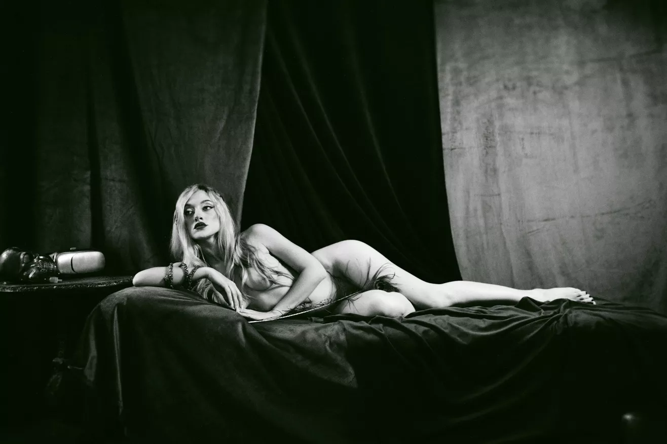 With feather... posted by darkindigori