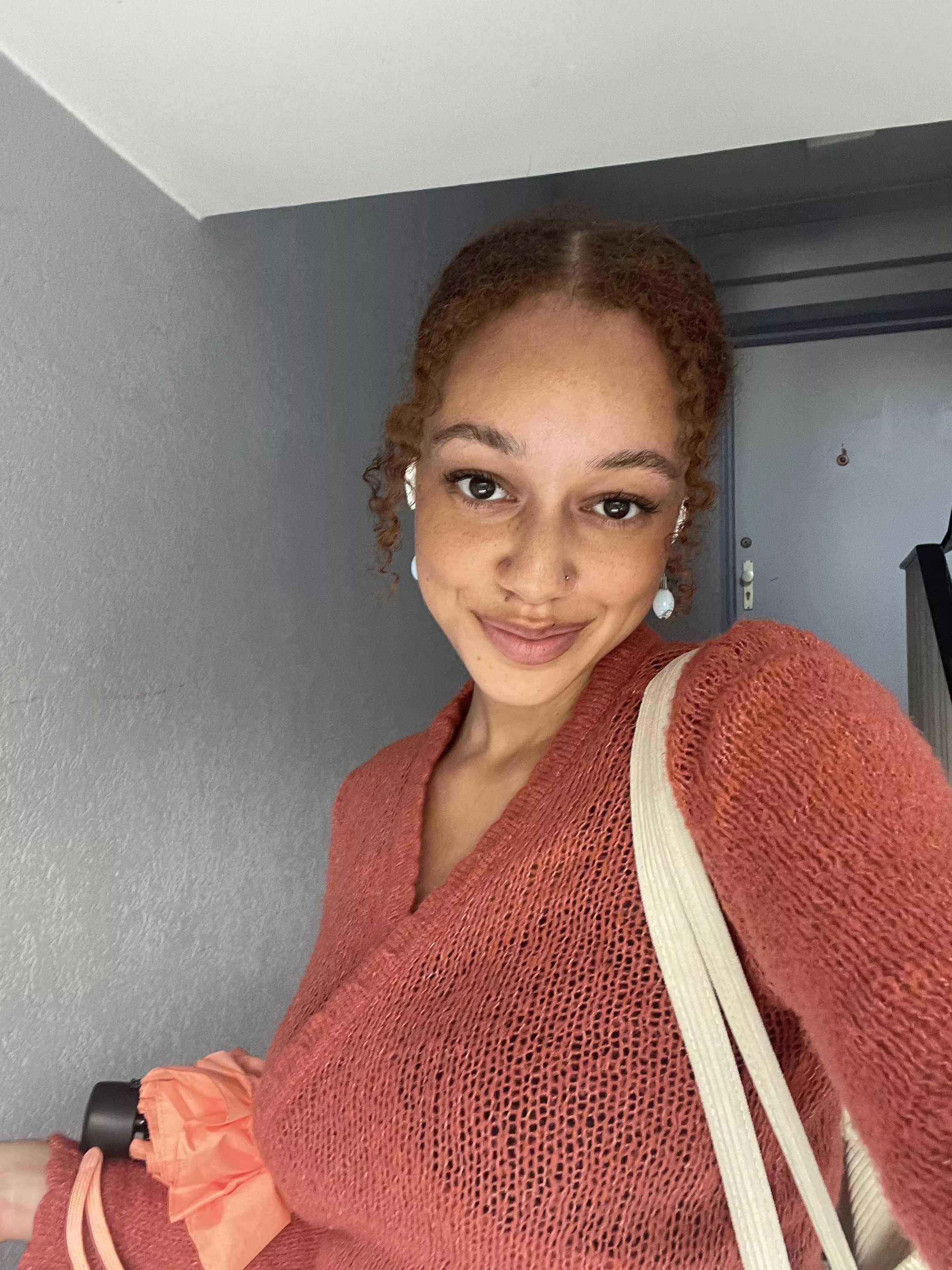 Would you say I’m cute? f19 posted by stayshyendless