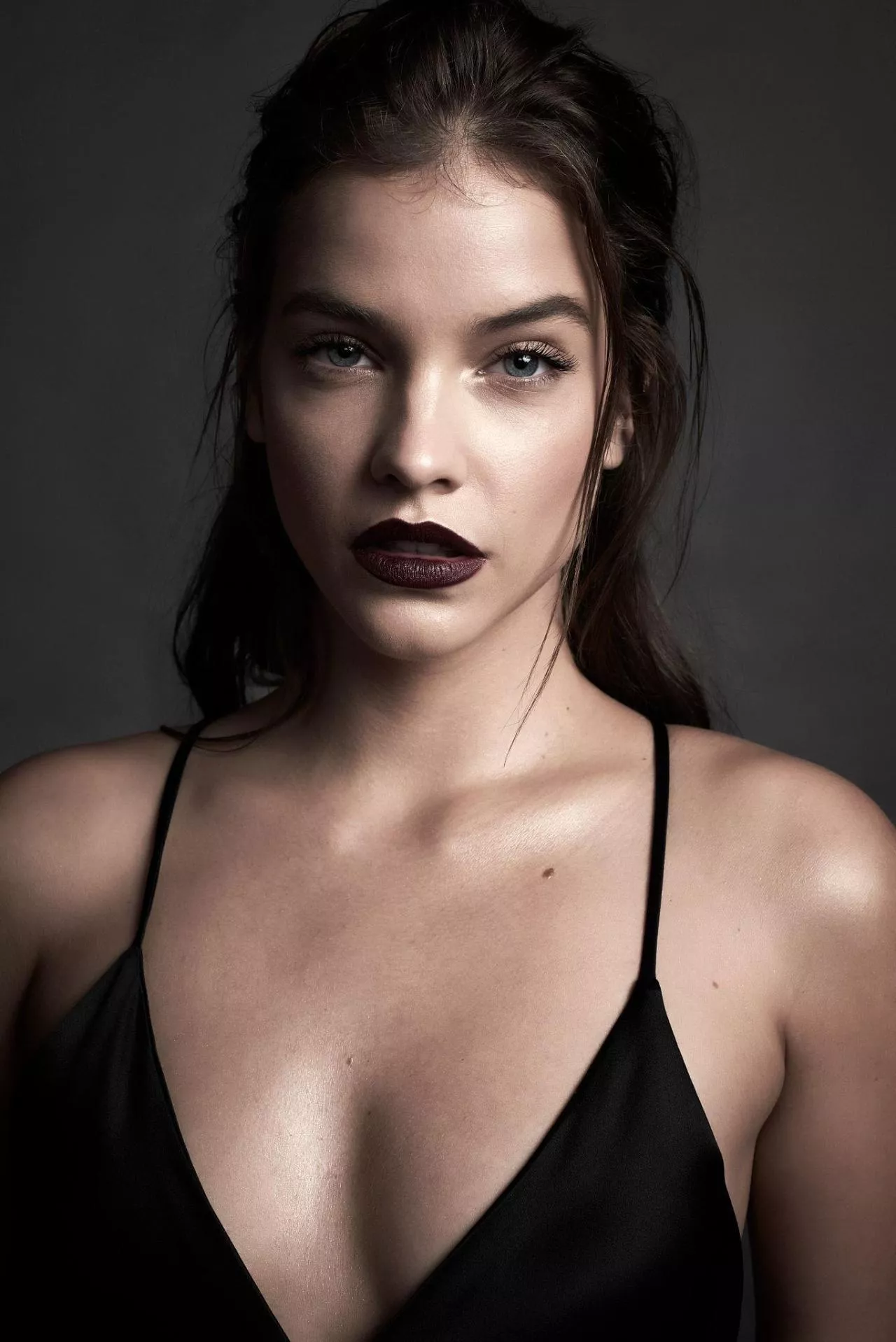 Barbara Palvin posted by asdfbtwin