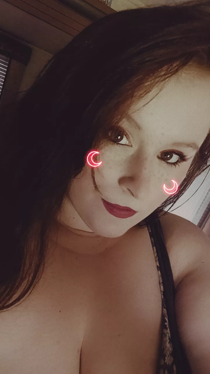 Beautiful oblivion 🖤 posted by Hot-Importance-9542