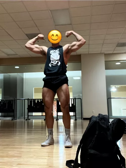 Before my workout began by AdonisFit69