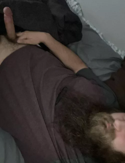 Cum take a seat👀 by Robwood4200