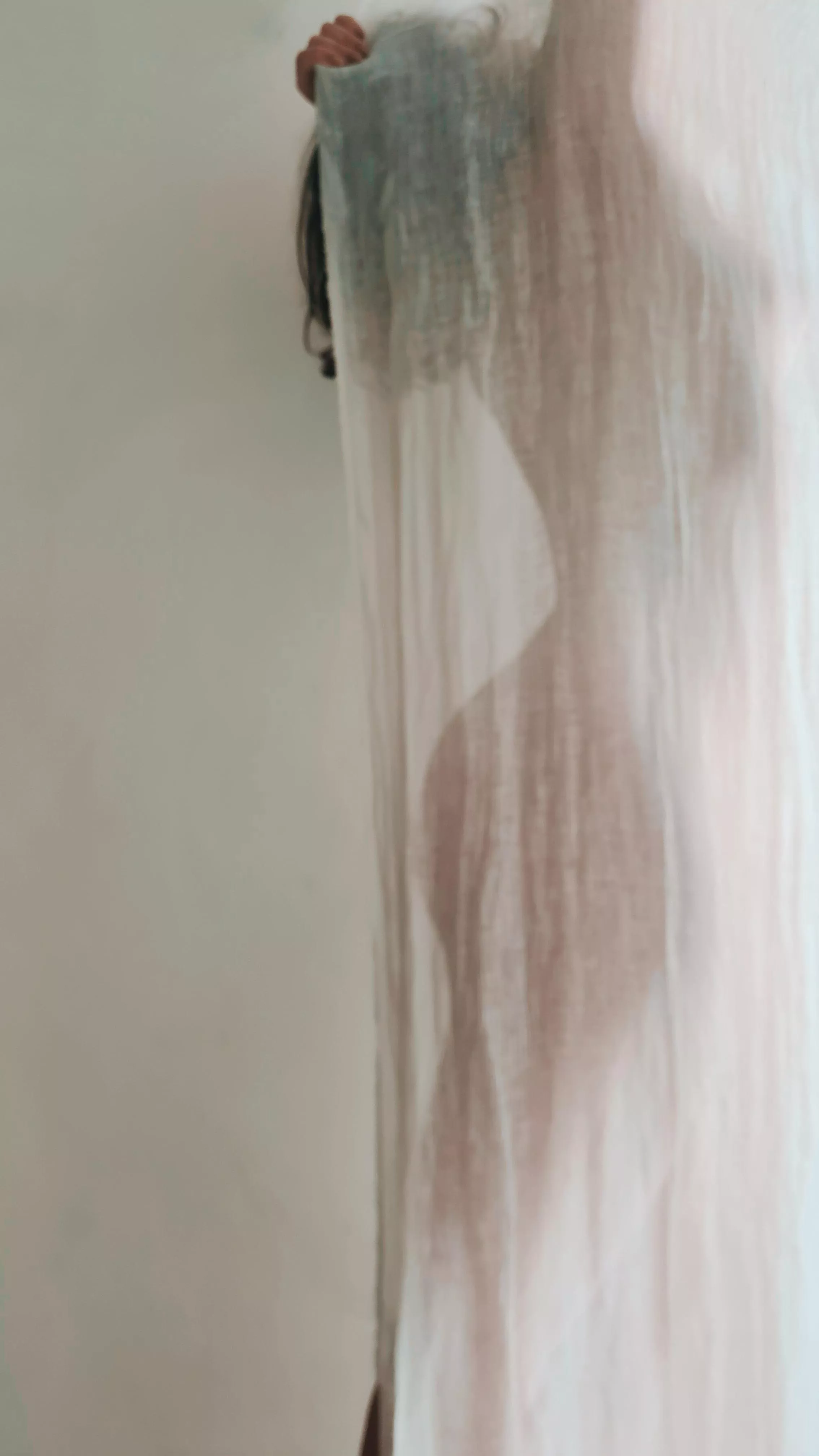 Curves [self portrait] posted by LeaOnly13