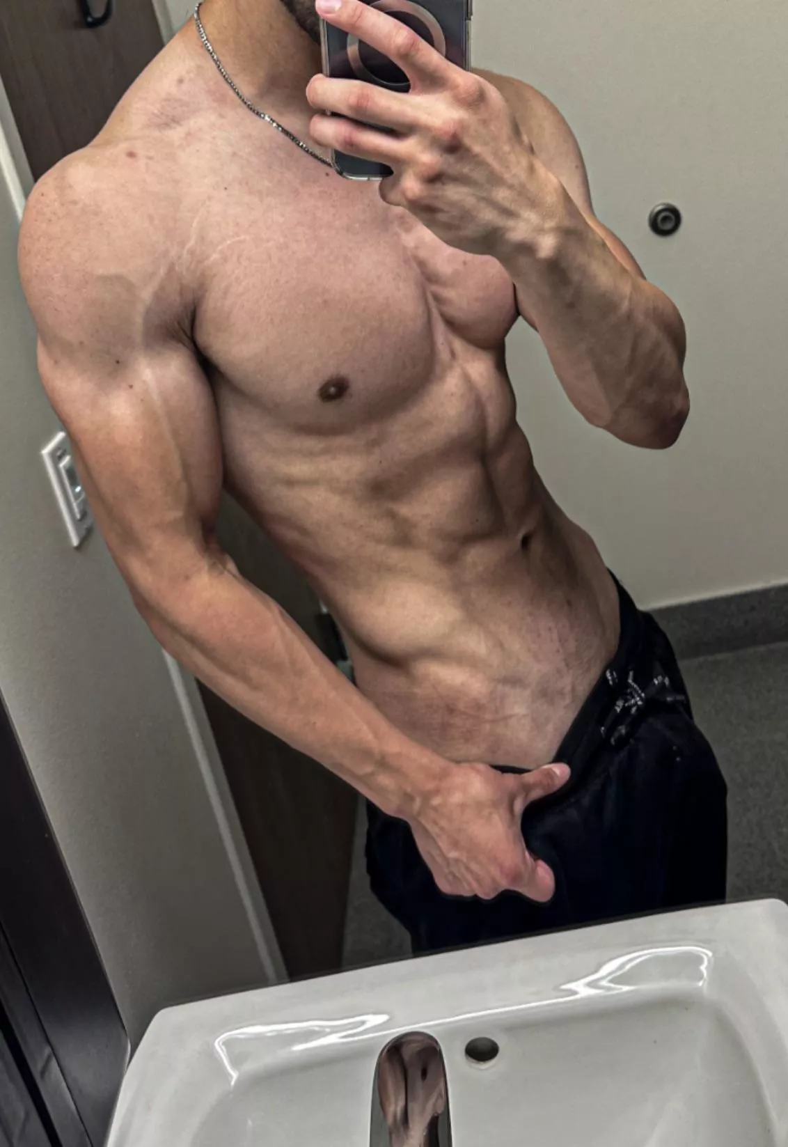 Didn’t know people liked forearms like that posted by BlackwoodBilly