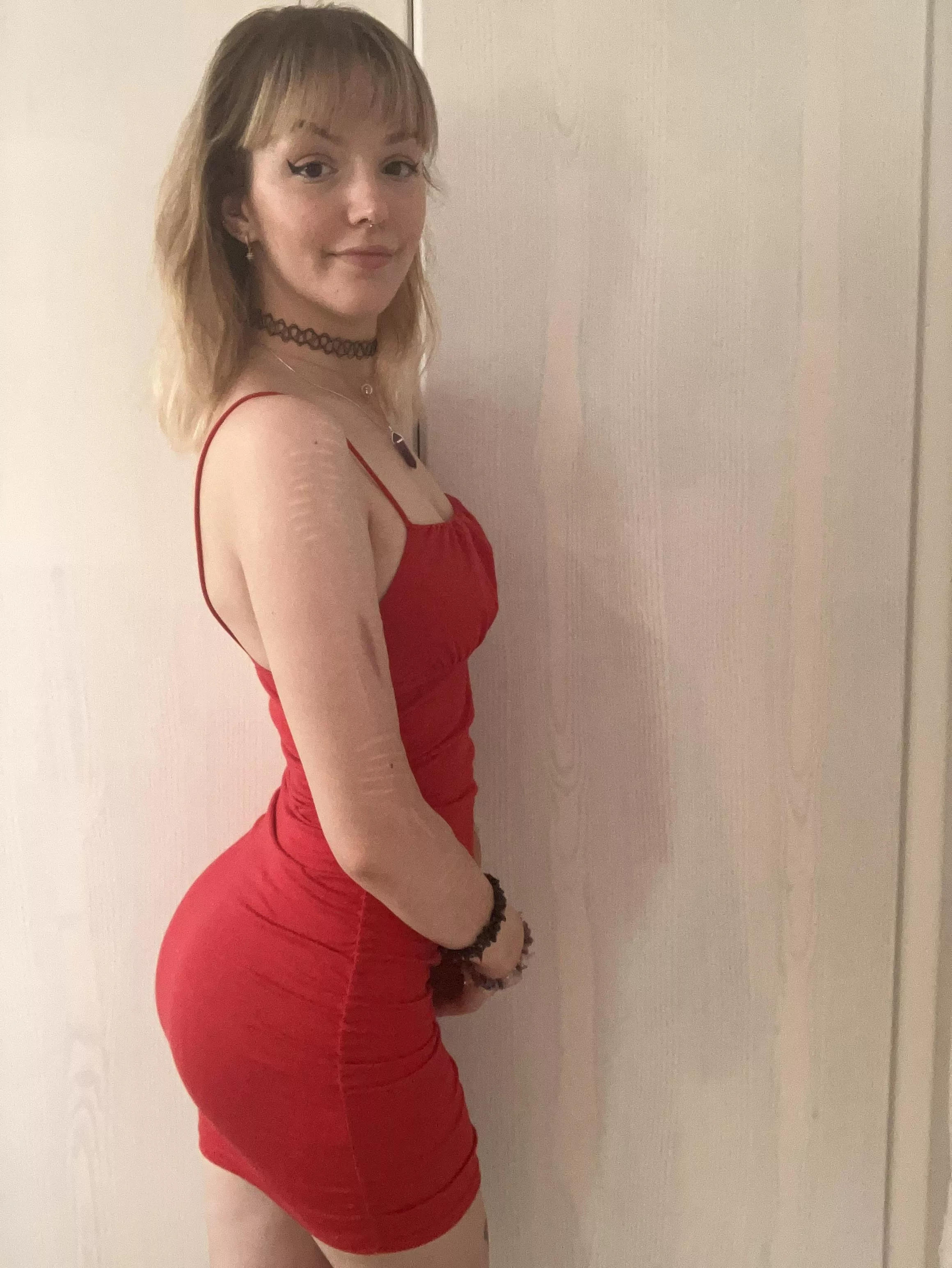 (F) Wishing you a very Happy Hump Day 🥰 posted by gibbymoo