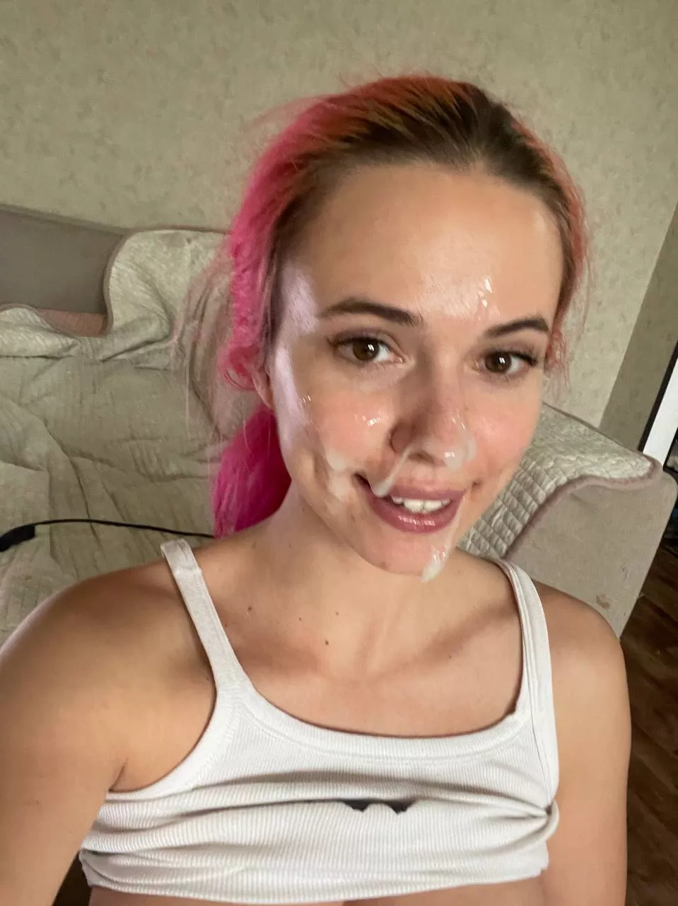 Nice face shot posted by CharmingMistress