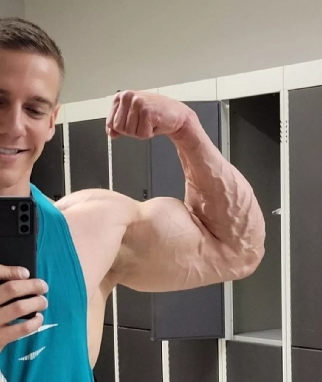 Veins 😈 posted by John_fitness91