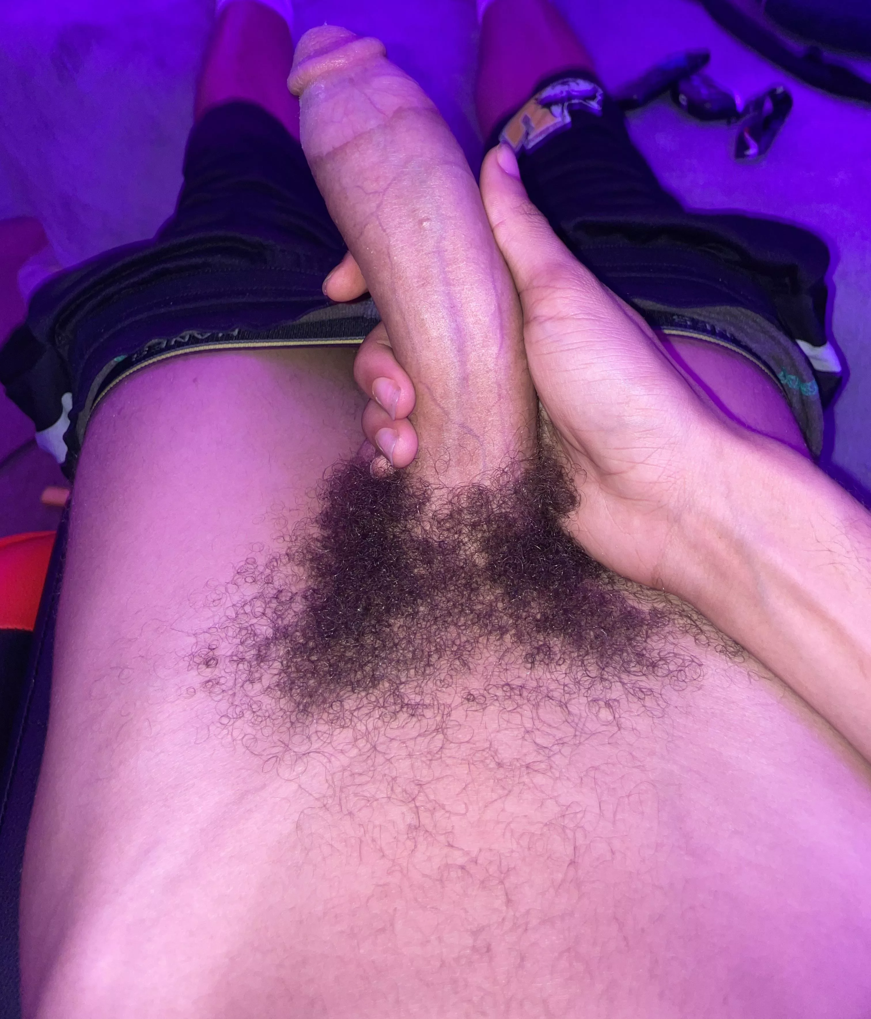 18 looking for twink snap is trench_made23 only responding to 🟥🟪 posted by Hung_Lightskin