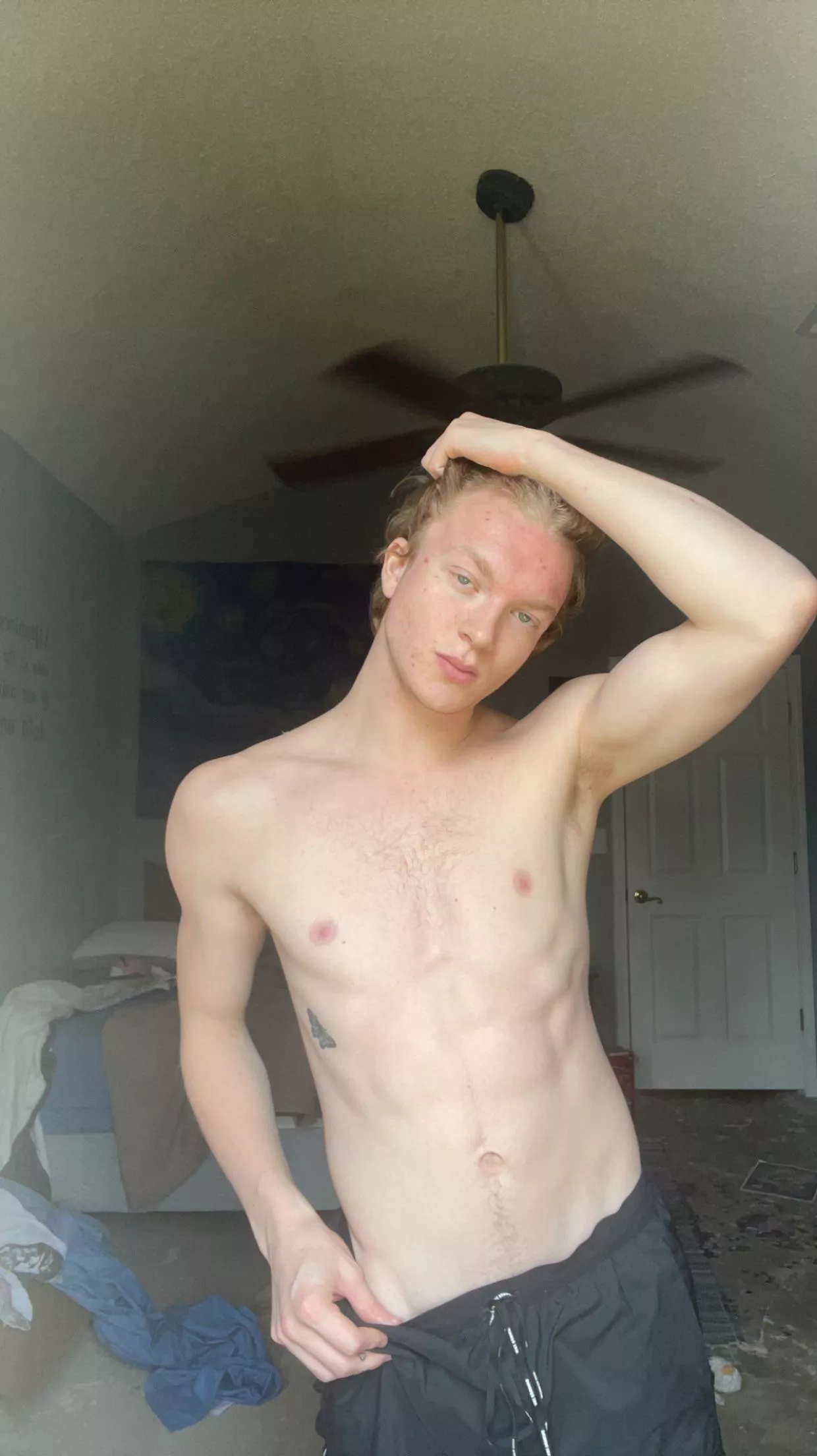 (19) start sniffing 😈 posted by mostlygood12