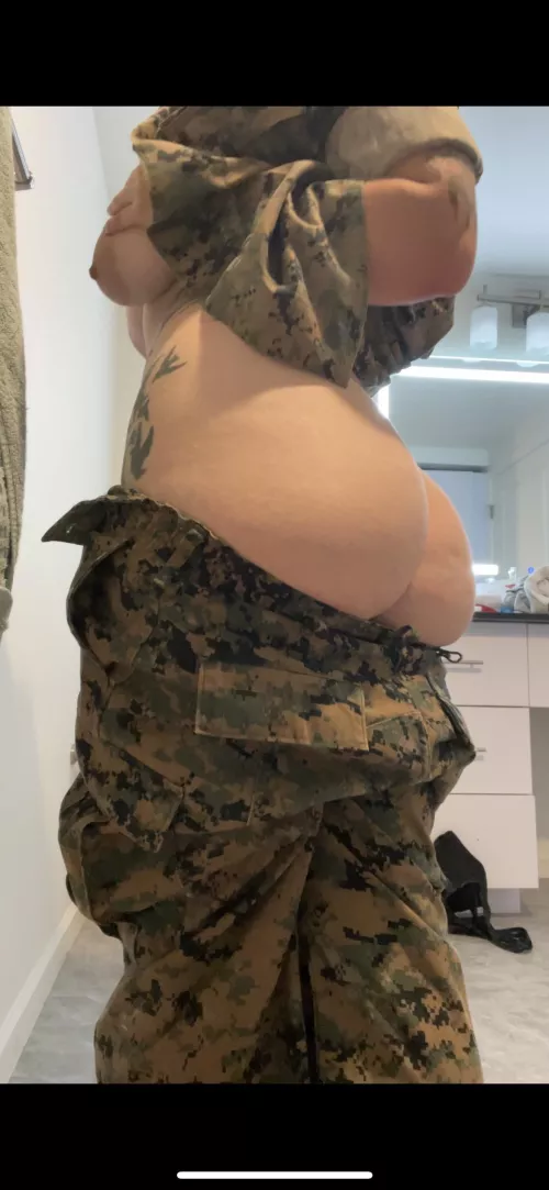 Can I send you nudes ? by aUsmcvet