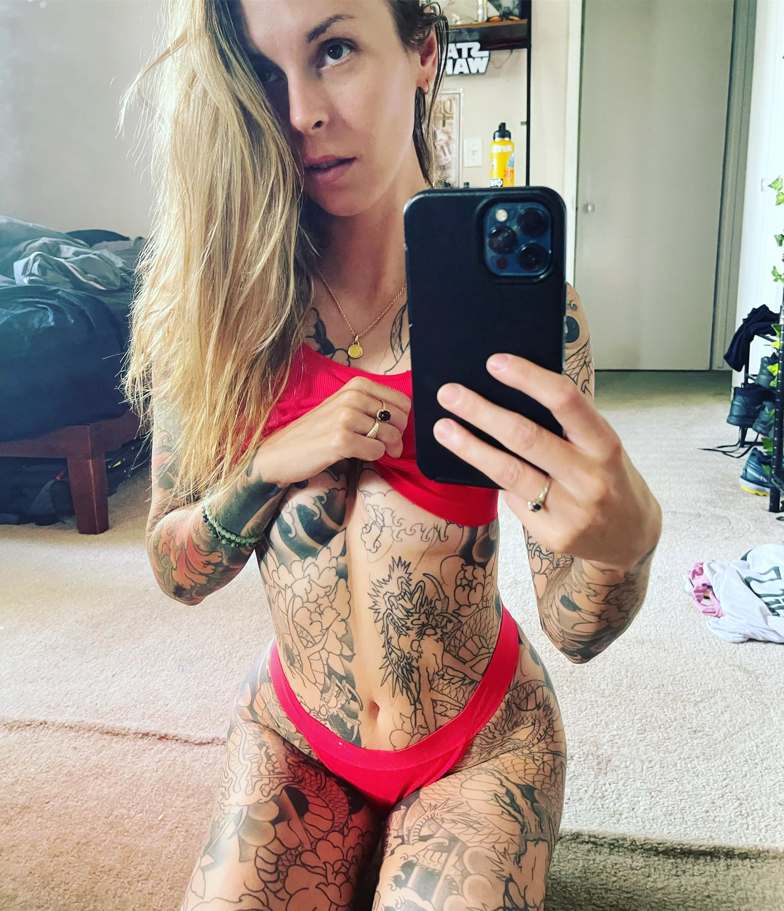 Do you like my bodysuit? posted by kuzagirl