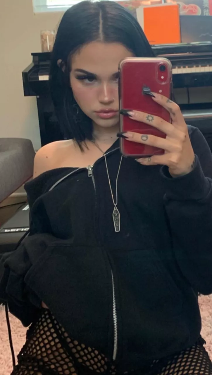 Does anyone like more feminine boys~ posted by Snoo_37300