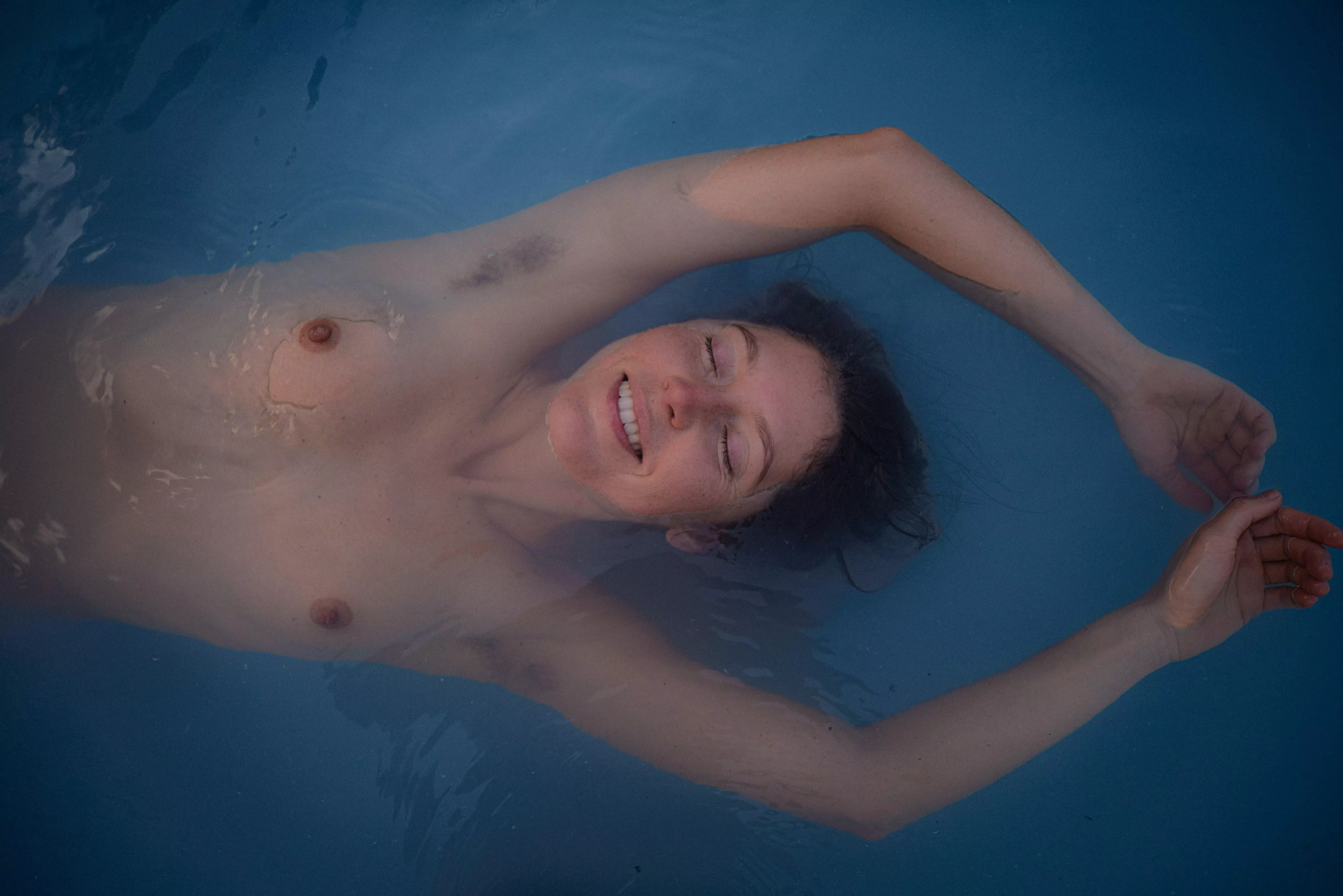 Floating 🥰 posted by hummingbirdrising