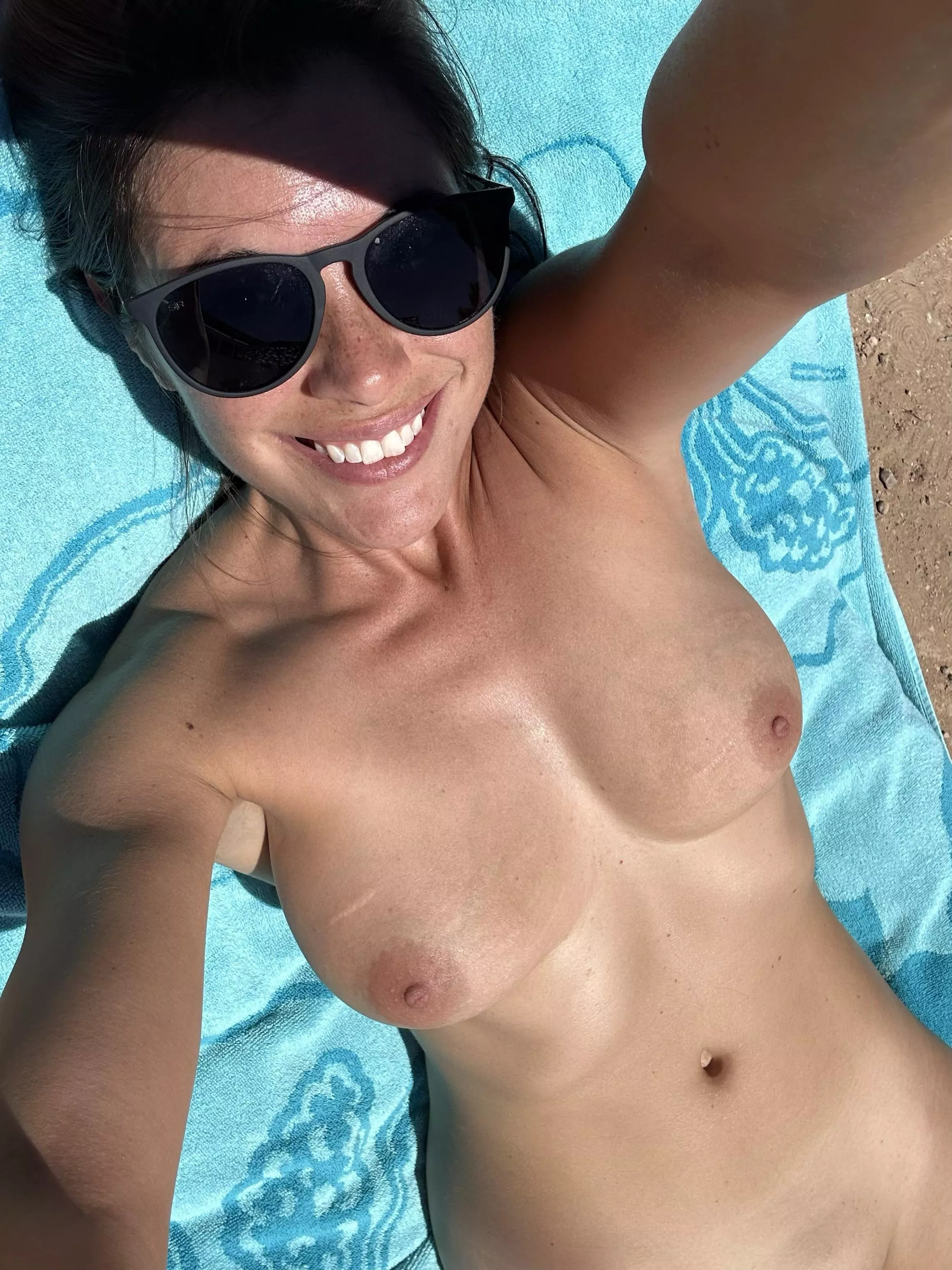 Good morning 😎 posted by Emma_Rose_24