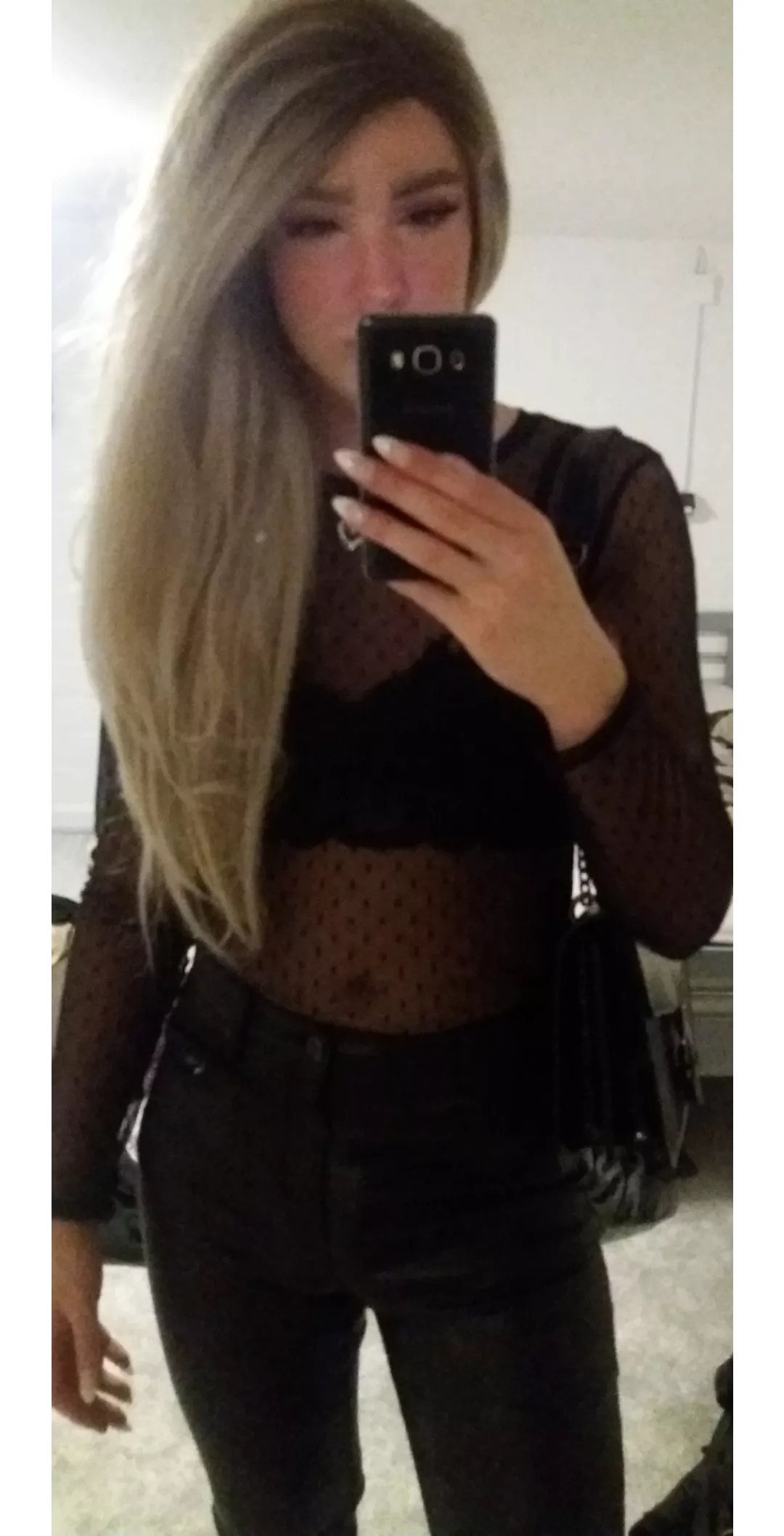 I am new, please be Gentleman ❤️ should i go fulltime? posted by futuretransbaddie