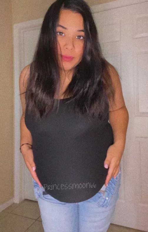 I know you’d love to see my naked 🤰🏻 posted by Milkymooon66