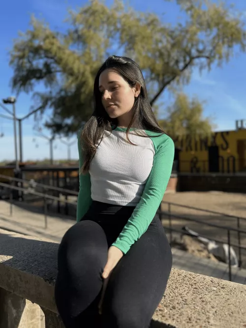 I look cute with my leggings on. by DelorisOshea