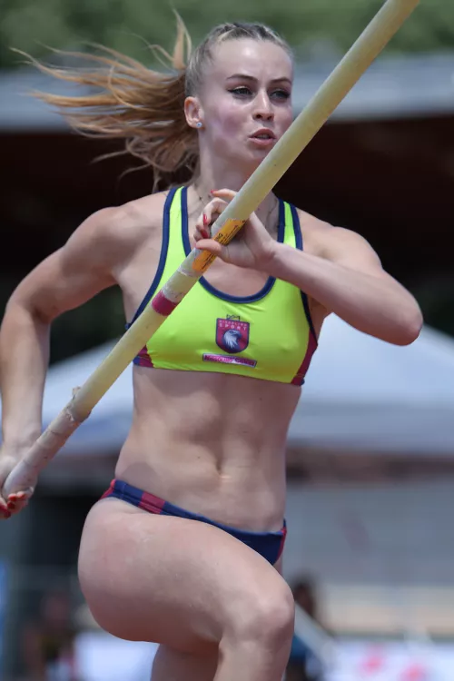 Maria Roberta Gherca - Italian Pole Vaulting by LobsterCapital5868