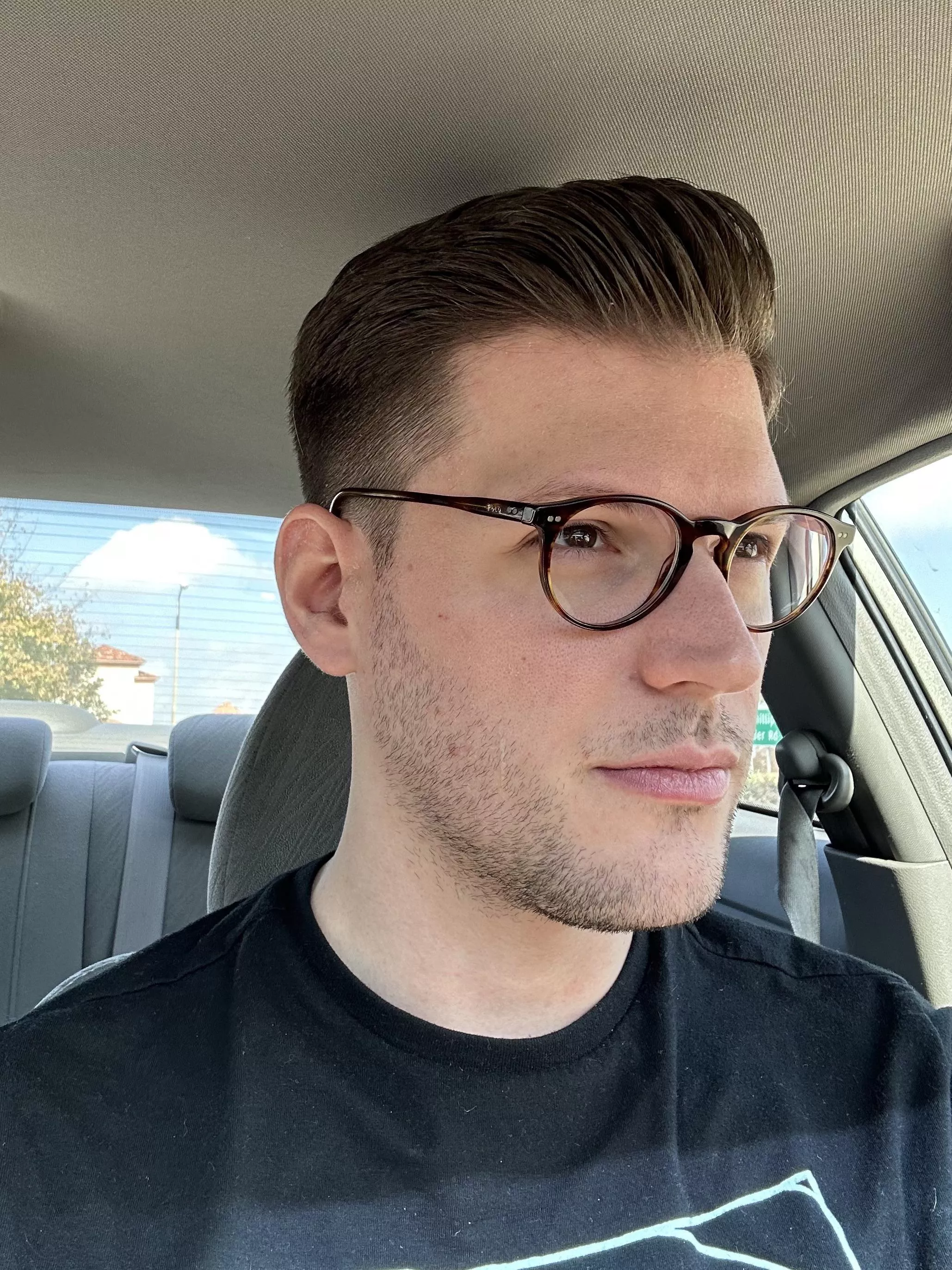 New haircut 🤓 posted by kelljames