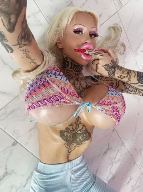 super bimbo by DEFI4NT