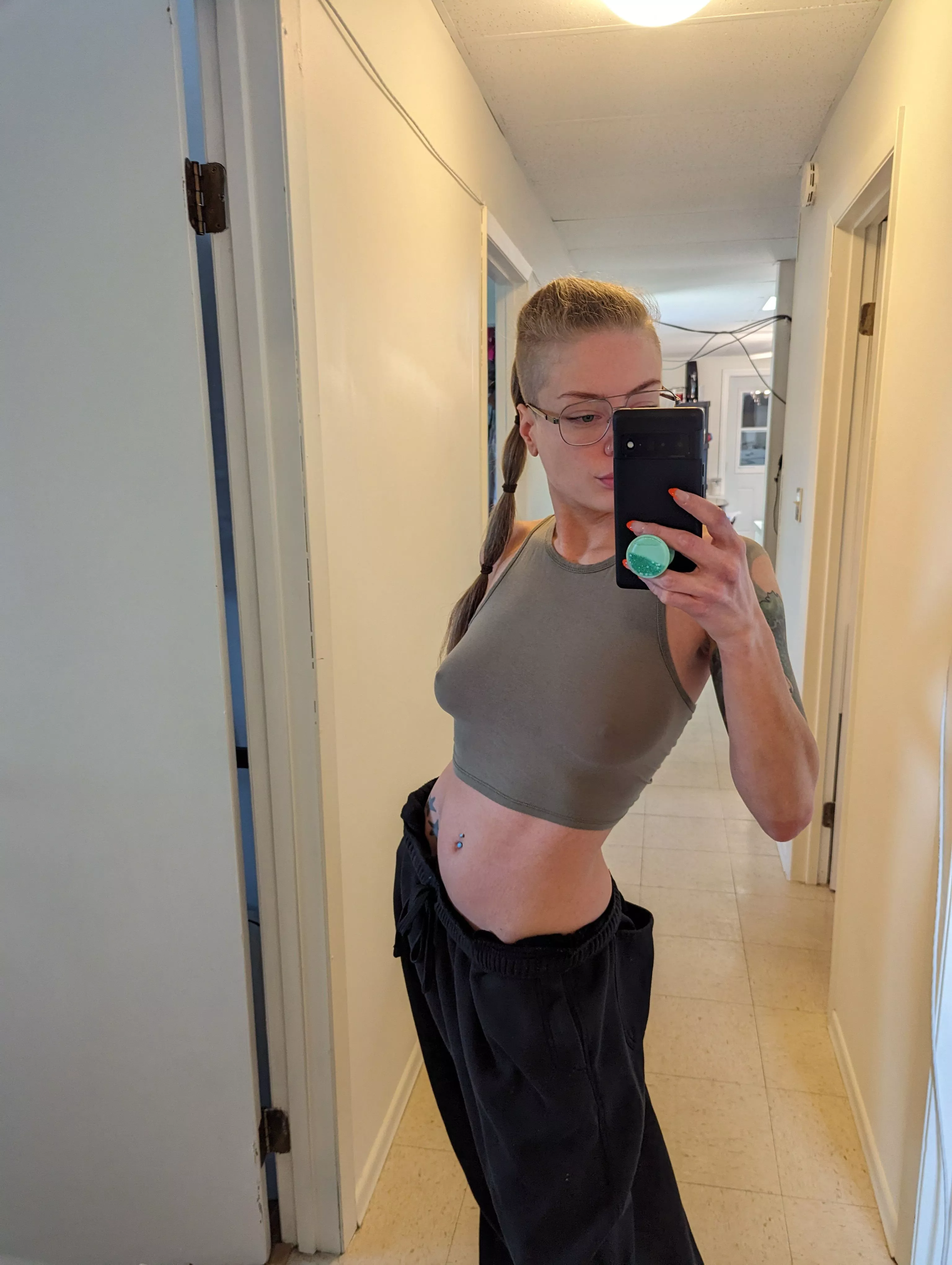 [TW] Today I'm staying in cooling off with the air-conditioning on, hoping it's not too chilly for you. posted by RoraPickle