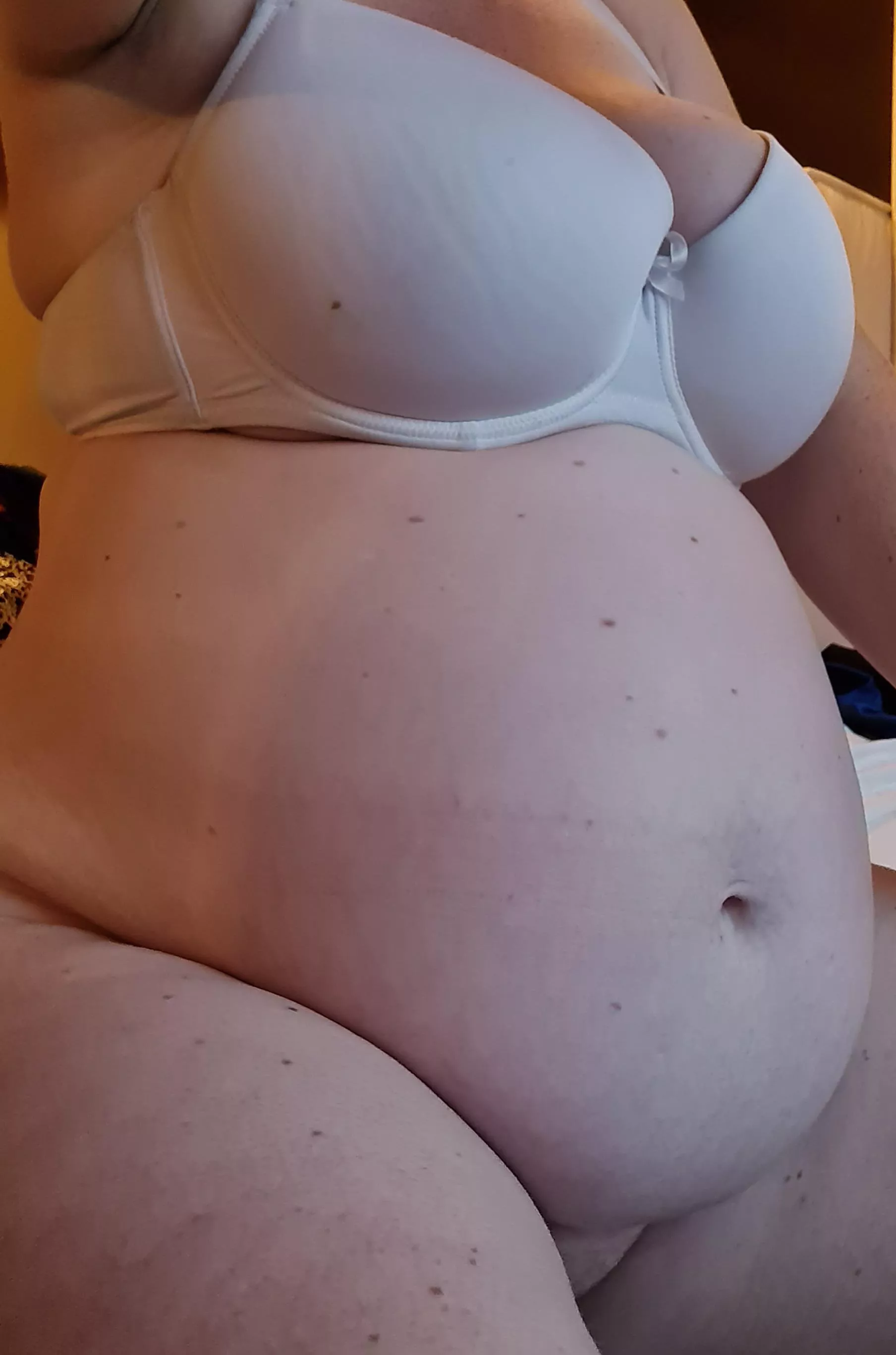 Would you caress my body? Be honest! posted by Saskia__Moore