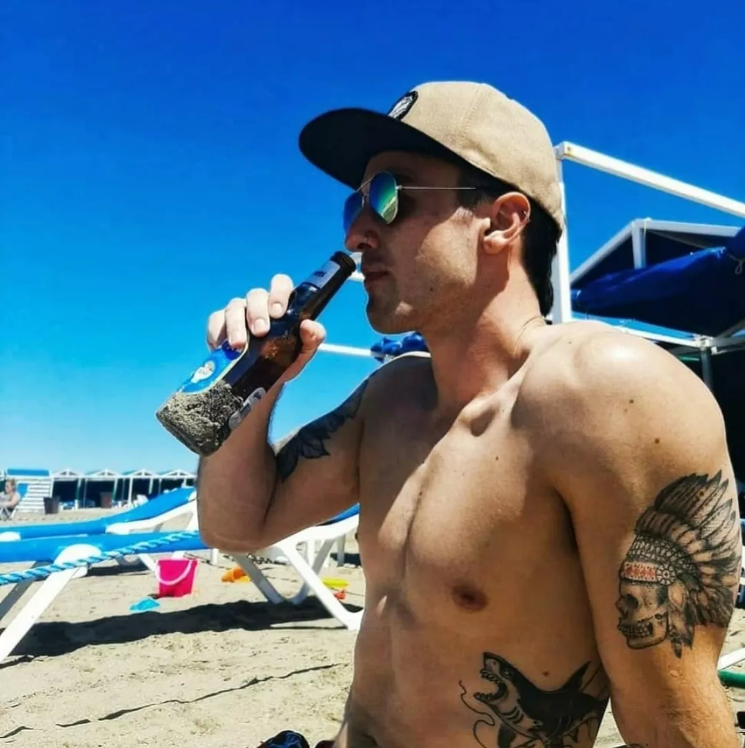 Would you date me? posted by Powerful_Maybe_9304