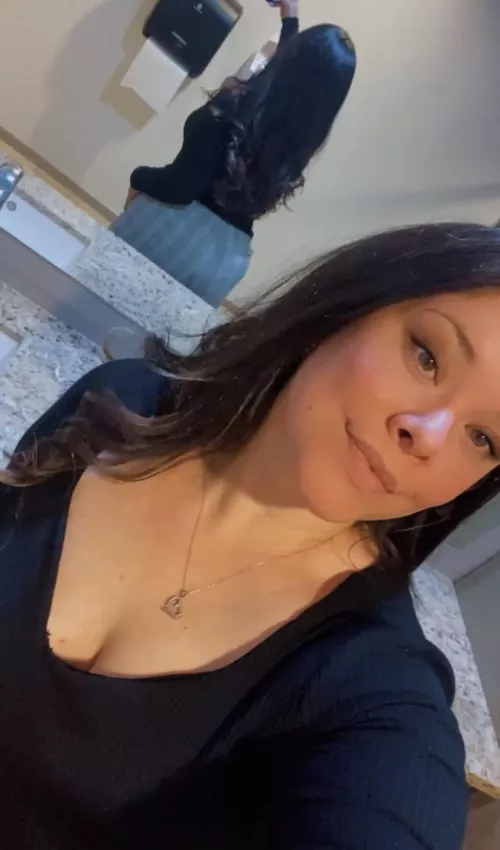 27f BBW Latina by peachybellatrix