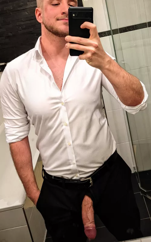 Don't get distracted at work by kokolele_