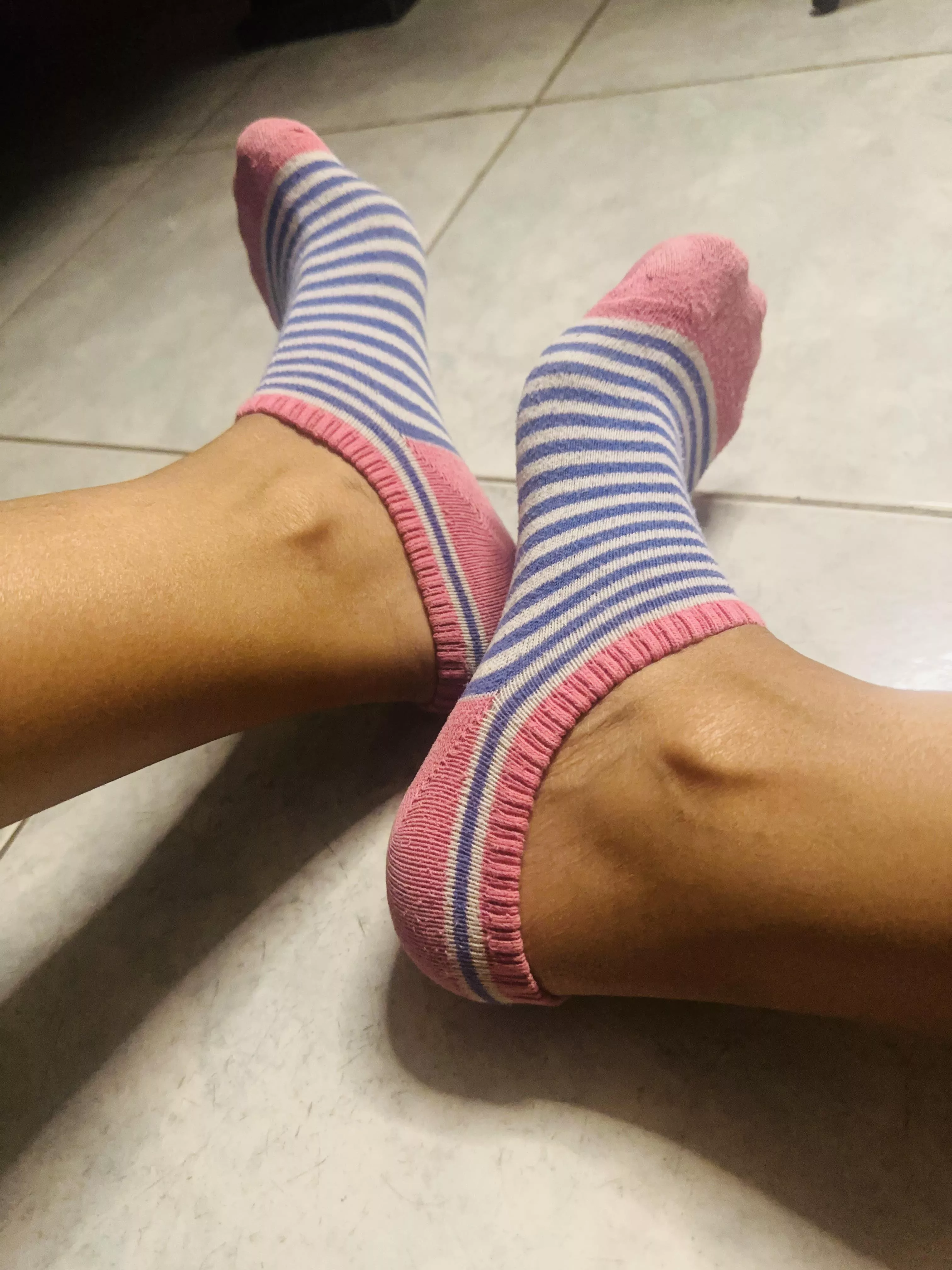 Exotic posted by Exoticfeetwoman