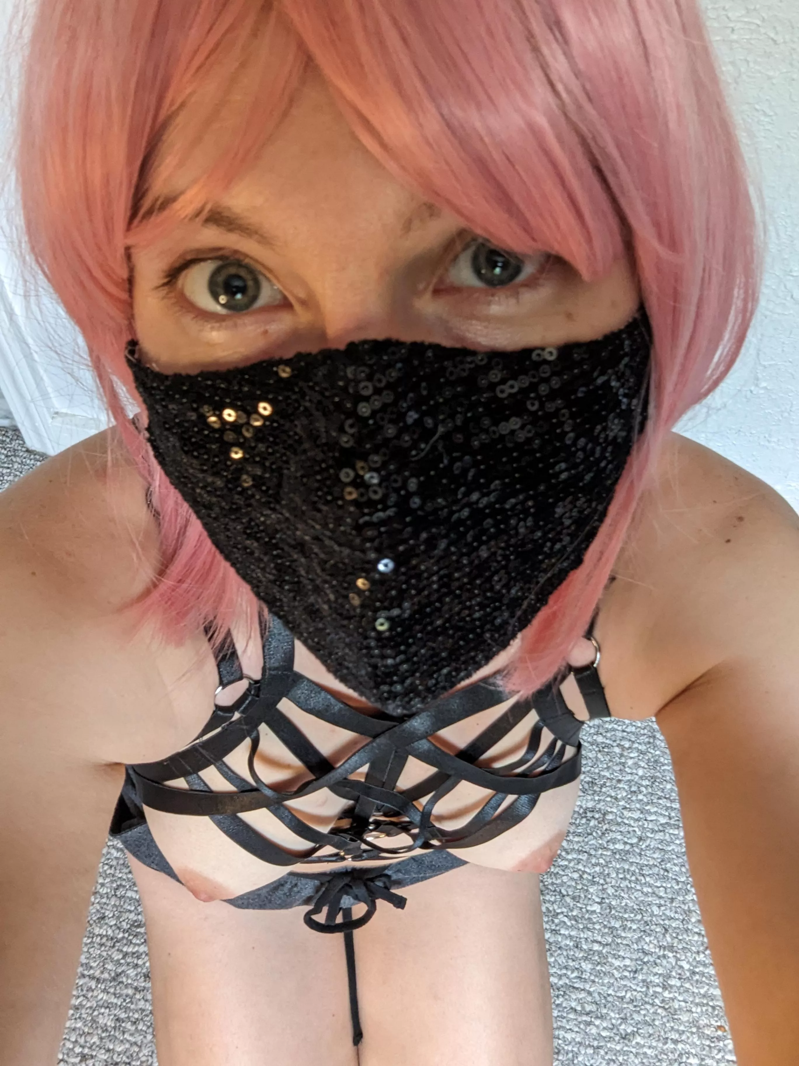 [F] looking up at you...would you make me cry? <3 posted by kiki_fitzgerald