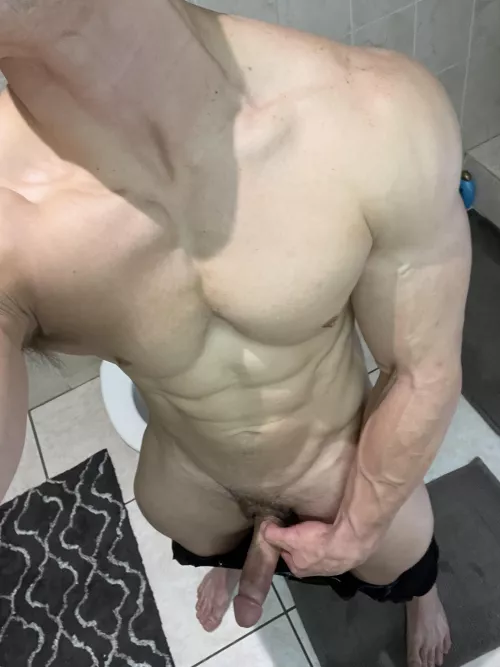 Home alone by LeePlant