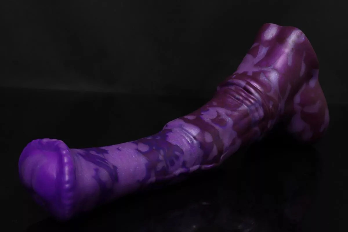 i couldn’t say no to this gorgeous rogue from today’s drop 🫣 L flared chance posted by emmakyun