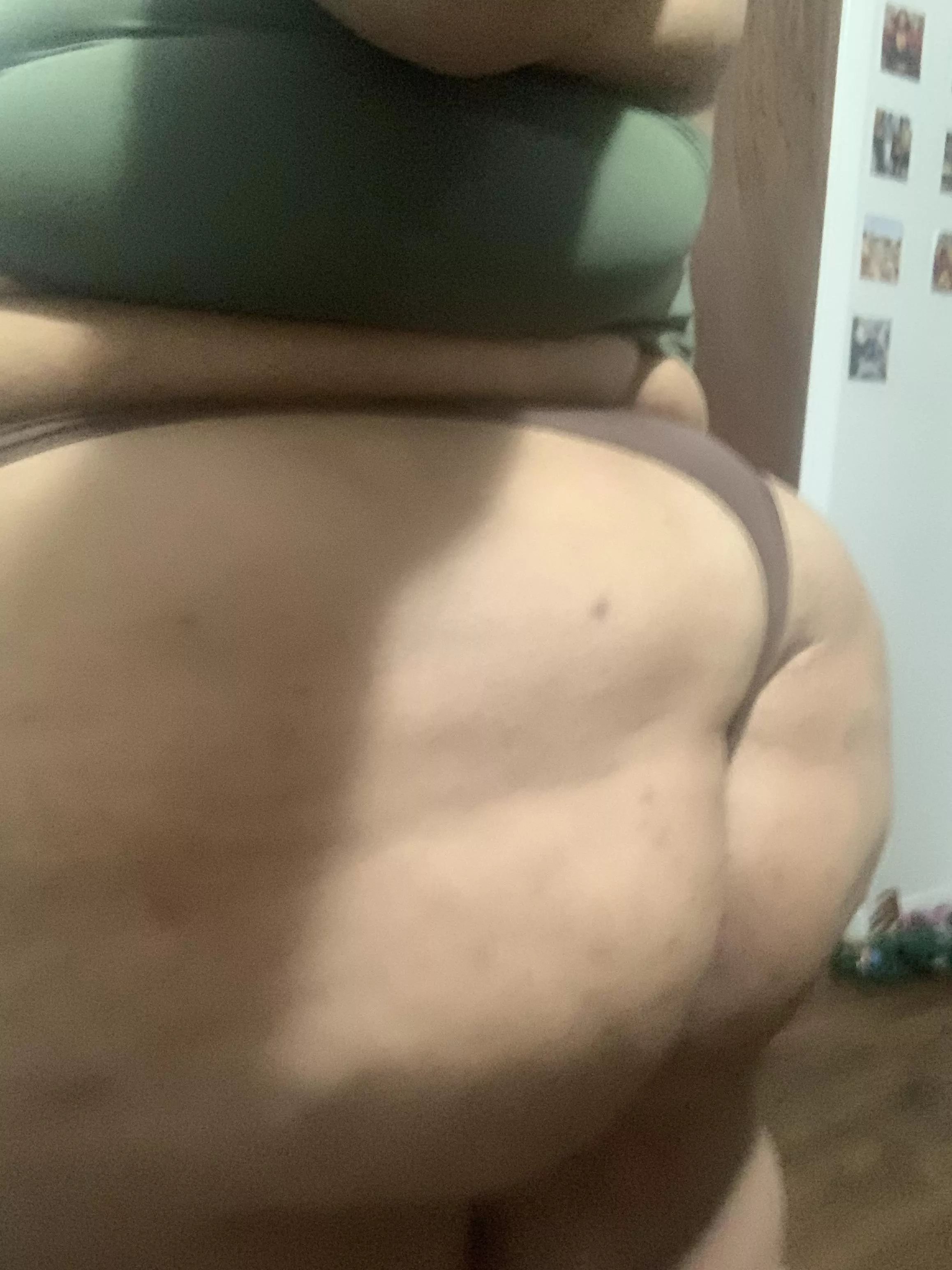 I think brown looks good on me🤎 posted by TelevisionDependent9