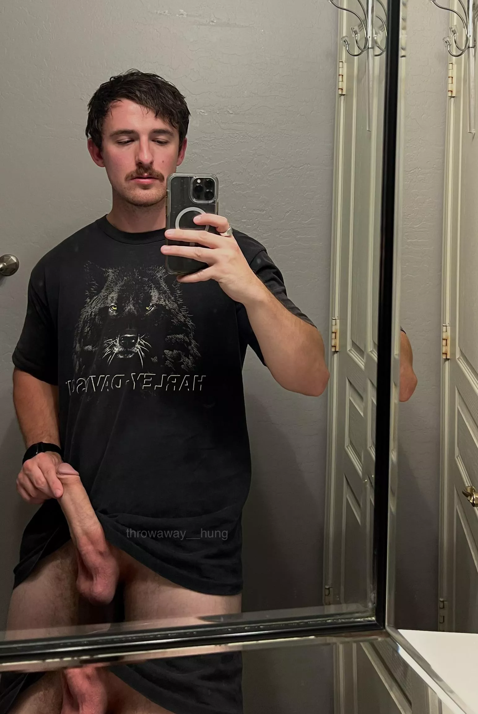 I’m feeling like you should be worshiping me rn 😈 posted by Throwaway__Hung