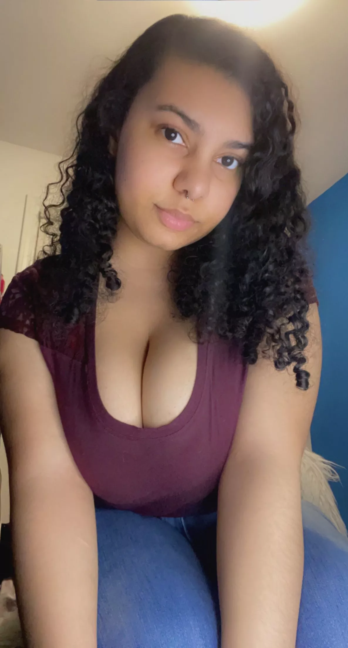 Keep your eyes up posted by Ekayos